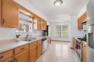 1319 Deerfield Ln, West Leechburg, PA 15656 - Photo 7