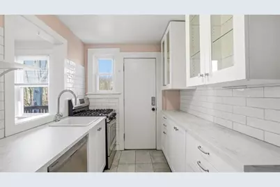 4060 Cambronne St, Pittsburgh, PA 15212 - Photo 7