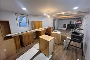 787 Greenfield Rd, Lackawannock Township, PA 16137 - Photo 3