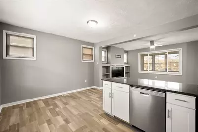 206 Pinecastle Ave, Pittsburgh, PA 15234 - Photo 9