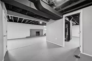 667 Memorial Dr, Pittsburgh, PA 15068 - Photo 27