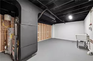 667 Memorial Dr, Pittsburgh, PA 15068 - Photo 33