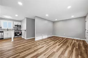 667 Memorial Dr, Pittsburgh, PA 15068 - Photo 9