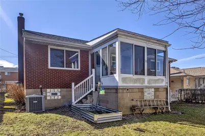 3058 Fadette St, Pittsburgh, PA 15204 - Photo 5