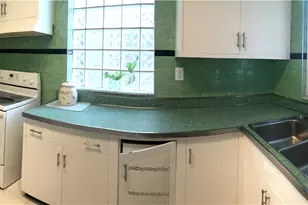 5918 Douglas St, Pittsburgh, PA 15217 - Photo 11