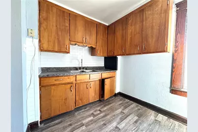 302 N Cedar St #1, New Castle, PA 16102 - Photo 7