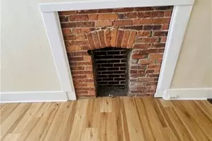 5835 Douglas St, Pittsburgh, PA 15217 - Photo 9