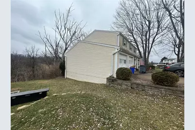 3106 Julie Dr, South Park, PA 15129 - Photo 29