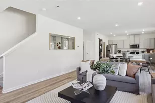 136 Smith Ln, Chippewa Township, PA 15010 - Photo 9