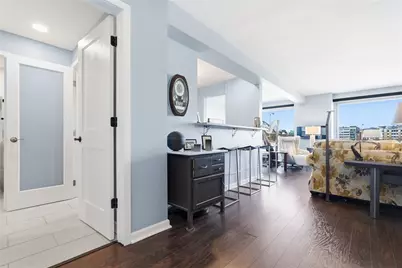 320 Fort Duquesne Blvd #4F, Pittsburgh, PA 15222 - Photo 5