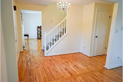 2597 Monterey Dr, Pittsburgh, PA 15241 - Photo 5