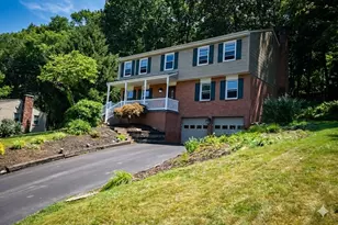 2597 Monterey Dr, Pittsburgh, PA 15241 - Photo 1