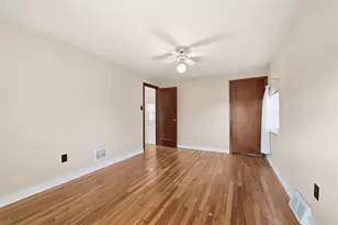 620 Sara Ln, Pittsburgh, PA 15147 - Photo 15