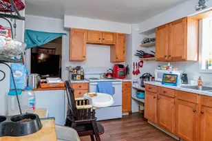 110/112 W Midland Ave, Midland Boro, PA 15059 - Photo 9