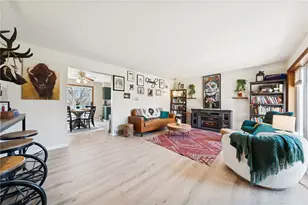 126 Mt Odin Dr, Hempfield Township, PA 15601 - Photo 5