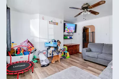 115/117 W Midland Ave, Midland Boro, PA 15059 - Photo 5