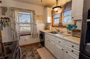 506 Grove City Rd, Mercer Township, PA 16057 - Photo 9