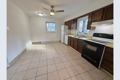 927 Vance Ave Unit A #A, Coraopolis, PA 15108 - Photo 3