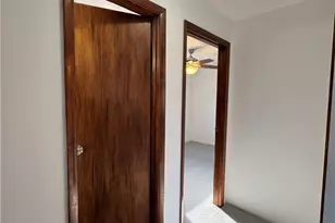 927 Vance Ave, Coraopolis, PA 15108 - Photo 9