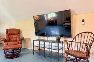 105 S 5th St, Duquesne, PA 15110 - Photo 11