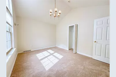 815 Village Dr, Pittsburgh, PA 15237 - Photo 15