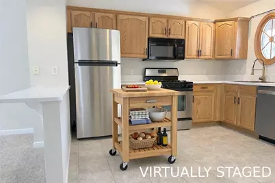 815 Village Dr, Pittsburgh, PA 15237 - Photo 7