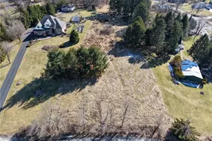 4990 Lakewood Rd, Hampton, PA 15044 - Photo 1