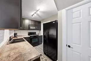 952 Melrose Ave, Ambridge, PA 15003 - Photo 15