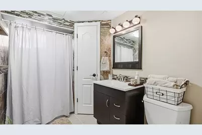 453 Amherst Avenue, Moon/Crescent Twp, PA 15108 - Photo 7