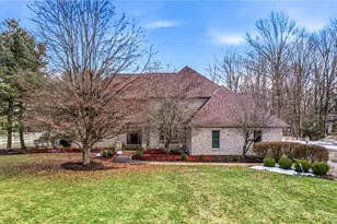 4506 Whippoorwill Dr, Hermitage, PA 16148 - Photo 1