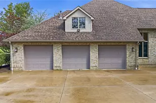 4506 Whippoorwill Dr, Hermitage, PA 16148 - Photo 5