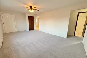 927 Vance Ave, Coraopolis, PA 15108 - Photo 11