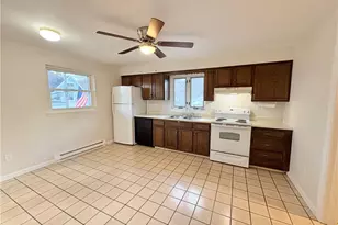 927 Vance Ave, Coraopolis, PA 15108 - Photo 5