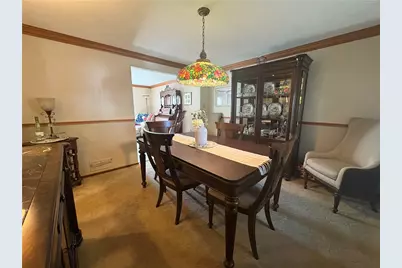 1843 Patricia Dr, South Park, PA 15129 - Photo 9