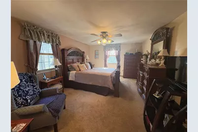 1843 Patricia Dr, South Park, PA 15129 - Photo 17