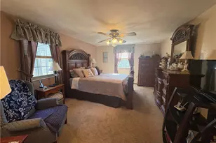 1843 Patricia Dr, South Park, PA 15129 - Photo 17