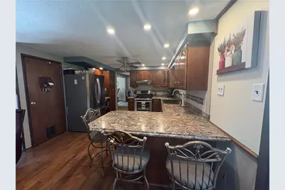 1843 Patricia Dr, South Park, PA 15129 - Photo 5