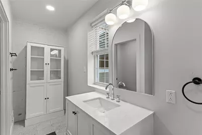 2011 Forbes Ave, Pittsburgh, PA 15219 - Photo 29