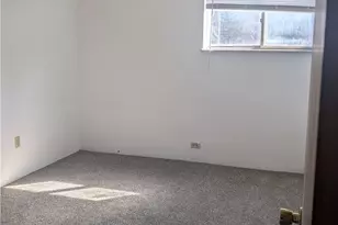 325 N, McDonald, PA 15057 - Photo 7