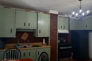 201 Bernstein Ave, Canonsburg, PA 15317 - Photo 3