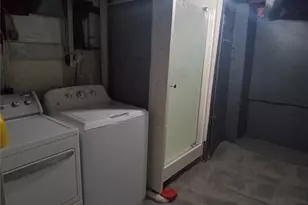 201 Bernstein Ave, Canonsburg, PA 15317 - Photo 11