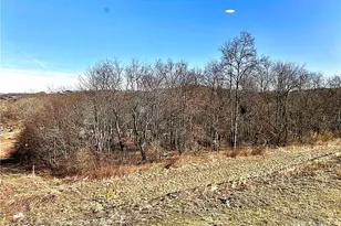 6056 Ruby Wy, Adams Township, PA 16046 - Photo 3