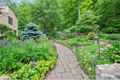 337 Fox Chapel Road, Pittsburgh, PA 15238 - Photo 3