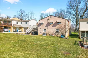 1548 Amelia Ave, South Park, PA 15129 - Photo 7