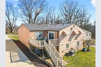 1548 Amelia Ave, South Park, PA 15129 - Photo 3