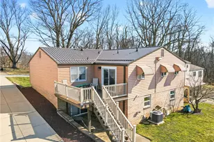 1548 Amelia Ave, South Park, PA 15129 - Photo 3