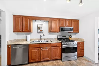 1548 Amelia Ave, South Park, PA 15129 - Photo 11