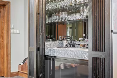 918 S Aiken Ave, Pittsburgh, PA 15232 - Photo 15