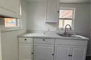 817 Thompson St, Turtle Creek, PA 15145 - Photo 5