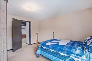 255 Evergreen Ln, Mount Pleasant Township, PA 15610 - Photo 15